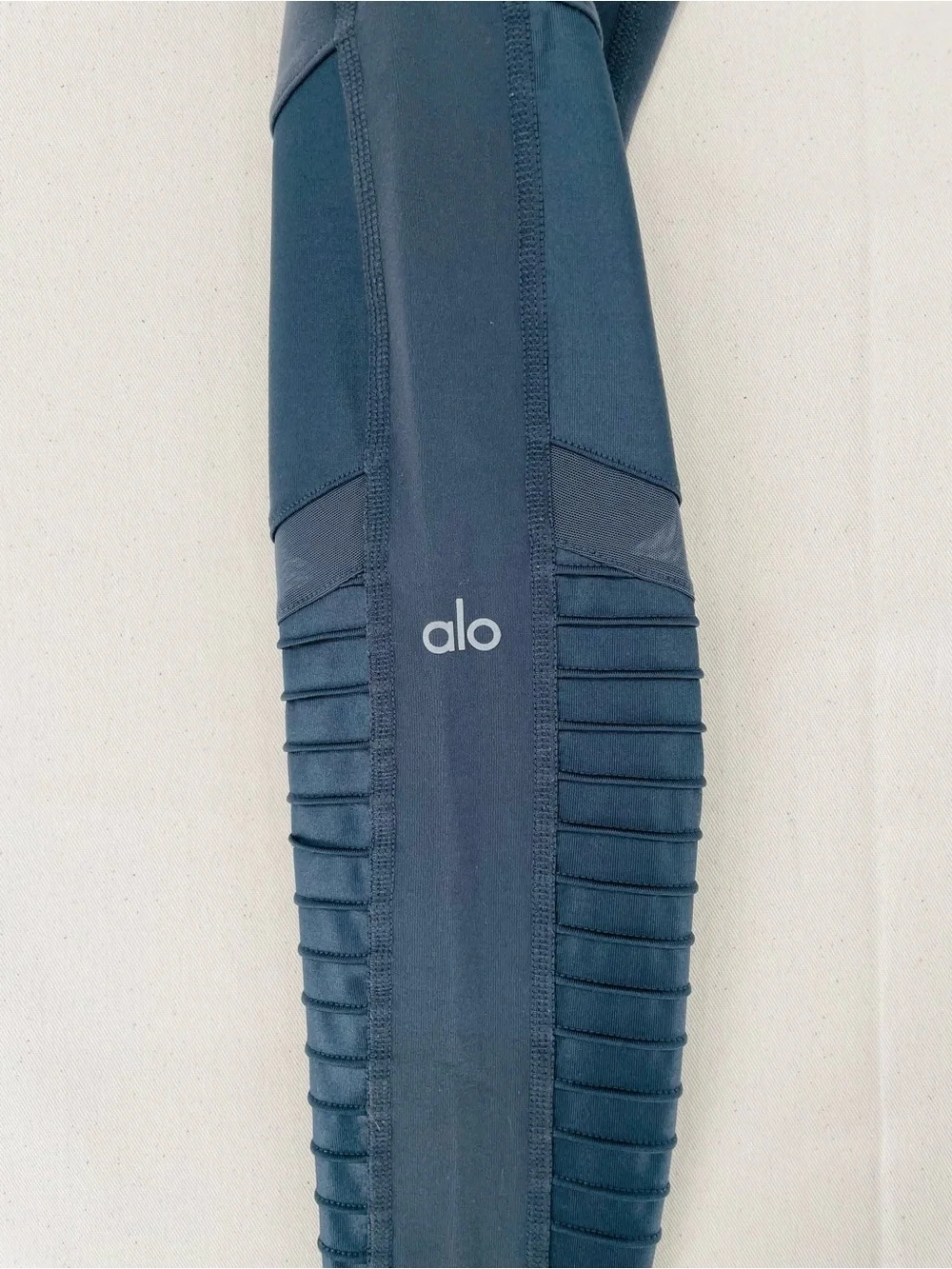 Alo Yoga High-Waist Moto Leggings